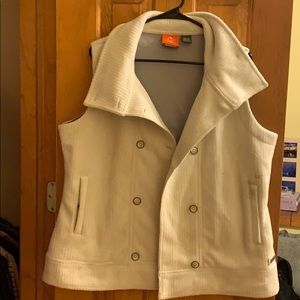 Merrell white button down fleece vest